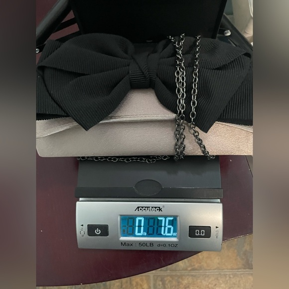 Big bow purse with long chain NWT - Picture 5 of 7